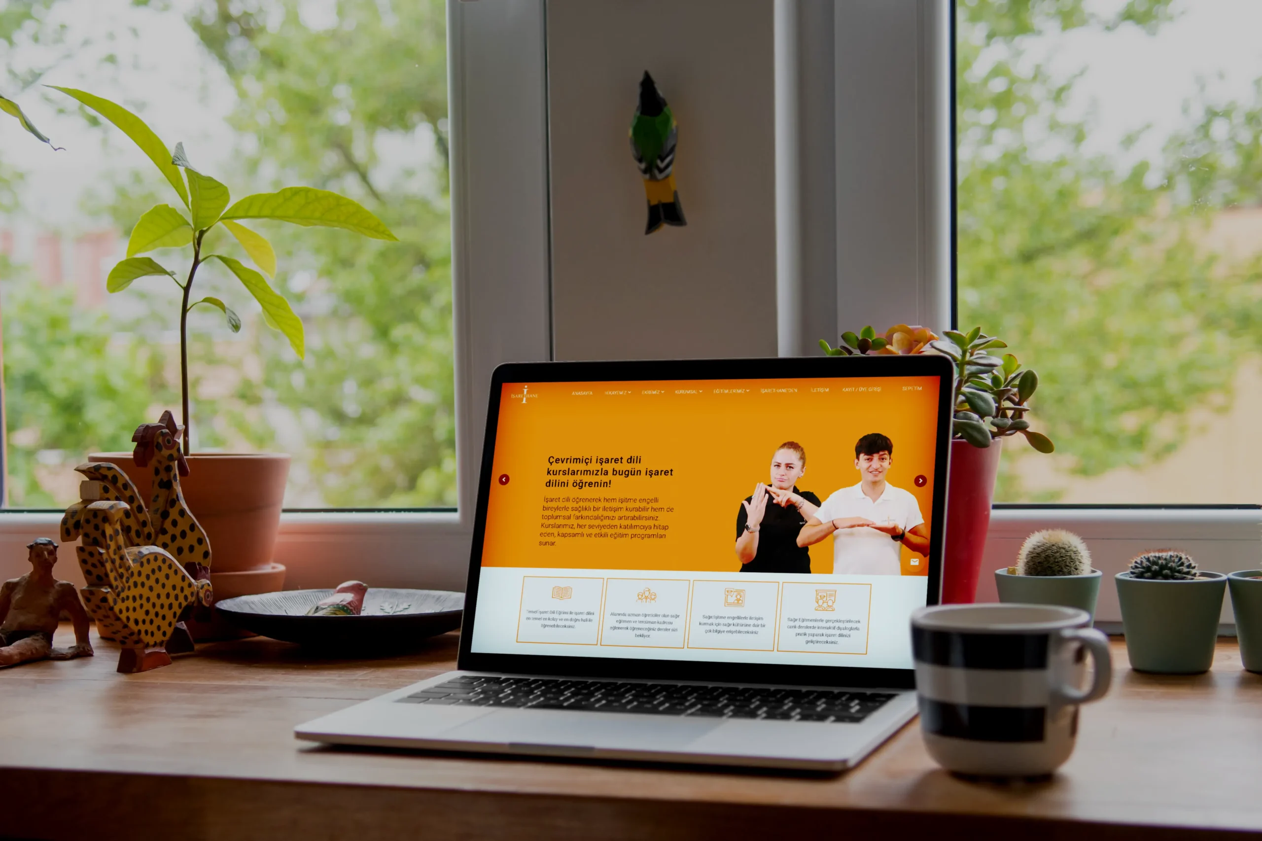 işaret dili kursu fiyatları 2025, online işaret dili kursu fiyatı, yüz yüze işaret dili kursu fiyatı, üniversite onaylı işaret dili kursu ücretleri, en uygun işaret dili kursu